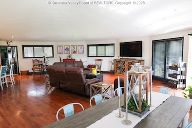 282 Dupont Rd, Poca, WV 25159 - photo 7