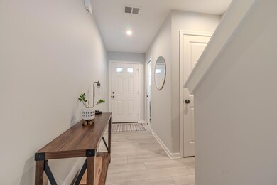 8907 Dalton Lane-10