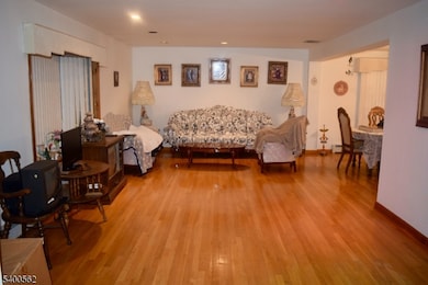 7 Walray Ave, North Haledon, NJ 07508 - photo 4