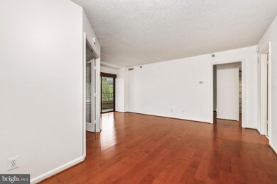 The Charleston unit 202, Arlington, VA 22201 - photo 6