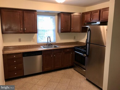 11908 Tarragon Rd unit E, Reisterstown, MD 21136 - photo 2