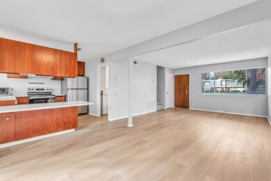 1574 Drake Dr unit 423, Davis, CA 95616 - photo 5