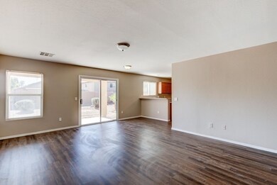 1701 W Harding Ave-3