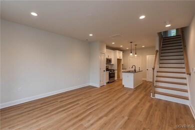 Interior photos of Arlington plan built in the com