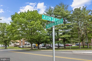 11 Twin Rivers Dr N, East Windsor, NJ 08520 - photo 5