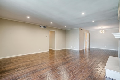 2301 Ridgmar Plaza unit 16, Fort Worth, TX 76116 - photo 6