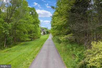 5400 Chandley Farm Ct, Centreville, VA 20120 - photo 4