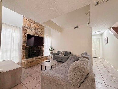 200 Martingale unit 129, Laredo, TX 78041 - photo 5