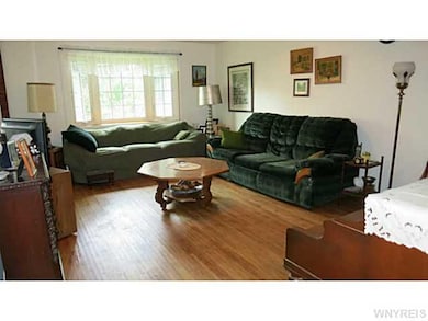 1296 Abington Place, North Tonawanda, NY 14120 - photo 2