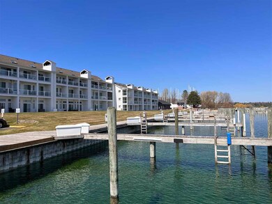 202 Ferry Ave unit 129, Charlevoix, MI 49720 - photo 2