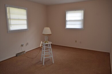 1200 Shady Ln, Manchester, TN 37355 - photo 5