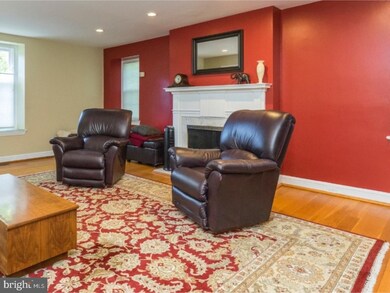 7905 Cobden Rd, Glenside, PA 19038 - photo 2