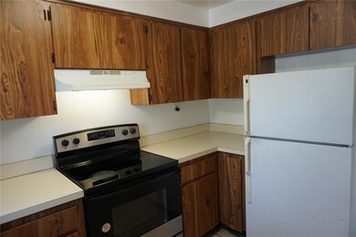101 Lake Ave NE unit 117, Largo, FL 33771 - photo 4