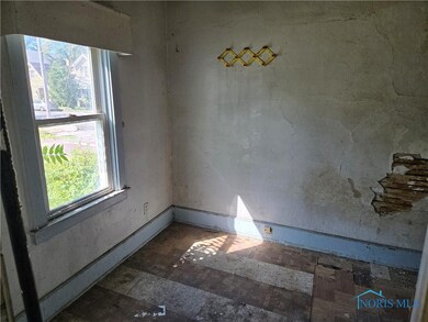 1338 Pinewood Ave, Toledo, OH 43607 - photo 3