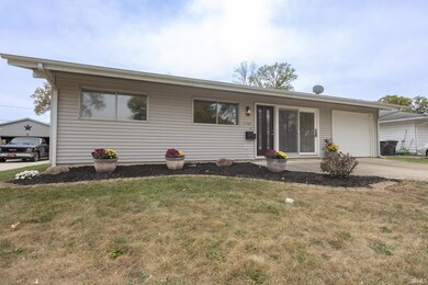 1130 Larch Ln, Fort Wayne, IN 46825 - photo 2