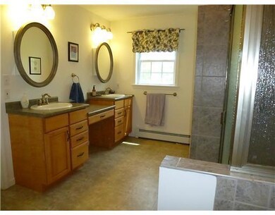 Master Bath/Spa.