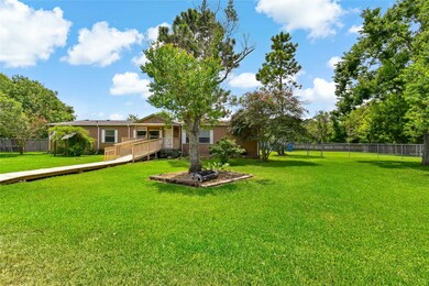 1539 Algoa Friendswood Rd, Alvin, TX 77511 - photo 2
