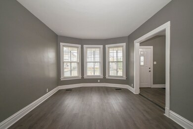 39 N Saint James St, Waukegan, IL 60085 - photo 6