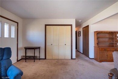 4536 S Sunset Dr, Coopersburg, PA 18036 - photo 4