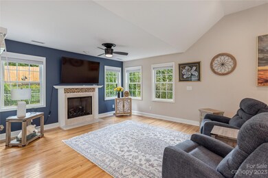 58 Regent Dr, Fletcher, NC 28732 - photo 7