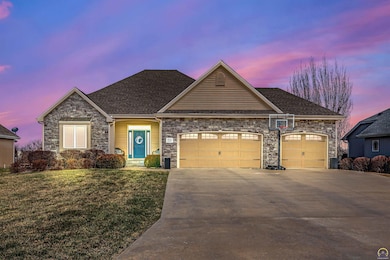 7514 SW Ambassador Place, Topeka, KS 66610 - photo 2