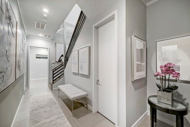 1944 Welch St, Houston, TX 77019 - photo 4