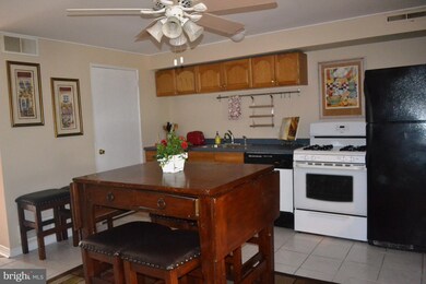 1322 Maple Ave, Elsmere, DE 19805 - photo 4