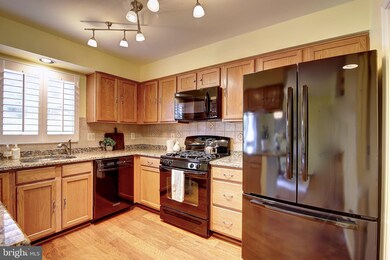 21959 Manning Square, Sterling, VA 20166 - photo 6