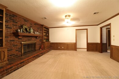 3200 Brighton Ln, Bartlesville, OK 74006 - photo 3