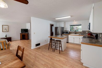 20364 Mahsie Ct, Bend, OR 97702 - photo 4