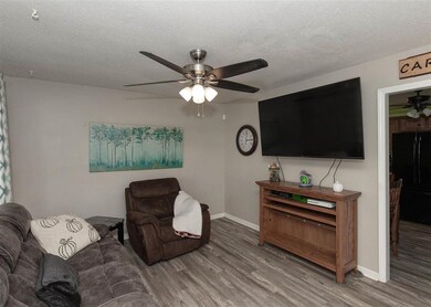 2615 W 59th St, Davenport, IA 52806 - photo 4