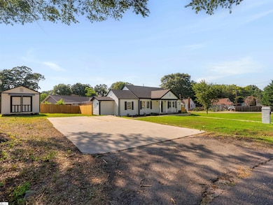 5 Spruce St, Greenville, SC 29611 - photo 2