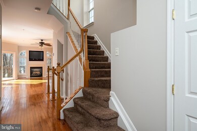 2596 Running Wolf Trail, Odenton, MD 21113 - photo 2