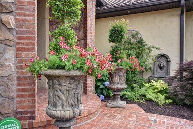 3814 E San Poppi Ct-18