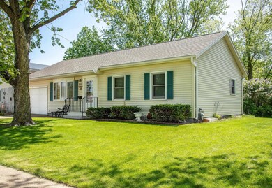 1117 E Seerley Blvd, Cedar Falls, IA 50613 - photo 2