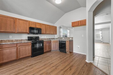 4200 Beryl Ln, Granbury, TX 76049 - photo 4