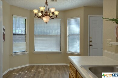 305 Dillon Dr, Copperas Cove, TX 76522 - photo 5