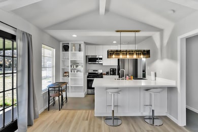 1205 Arthur Stiles Rd unit 1, Austin, TX 78721 - photo 7