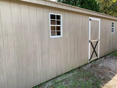 10620 County Dr, Disputanta, VA 23842 - photo 6