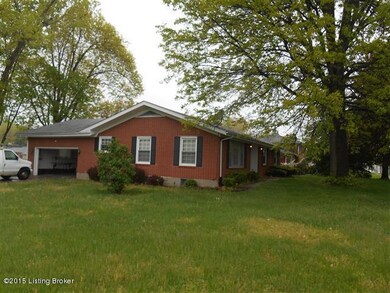 7810 Smyrna Pkwy, Louisville, KY 40228 - photo 2