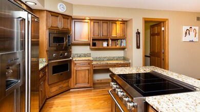 271 E Saint Charles Rd, Elmhurst, IL 60126 - photo 6