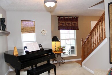 Dining/Piano Room