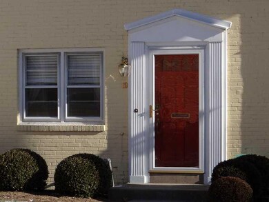 Entry/Foyer. Front Door