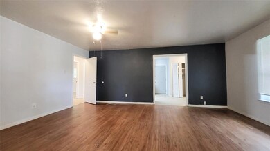 902 Spring Valley Plaza unit B, Richardson, TX 75080 - photo 2