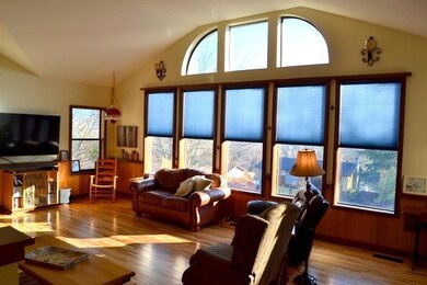 1748 NW Crescent Dr, Grants Pass, OR 97526 - photo 5