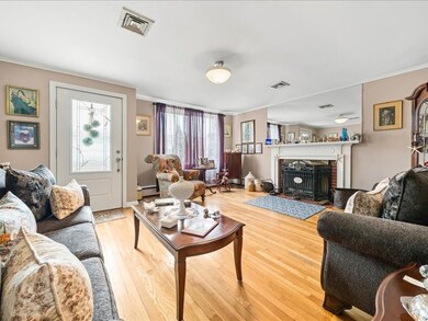 11 Gloria St, Pawtucket, RI 02861 - photo 7