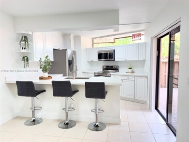 8273 Severn Dr unit B, Boca Raton, FL 33433 - photo 2