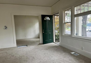 904 W Park St, Stockton, CA 95203 - photo 6