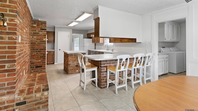 11358 Lazy Lake Dr, Baton Rouge, LA 70818 - photo 4