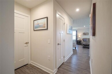 212 Kiawah Dr unit B, Whiteland, IN 46184 - photo 7